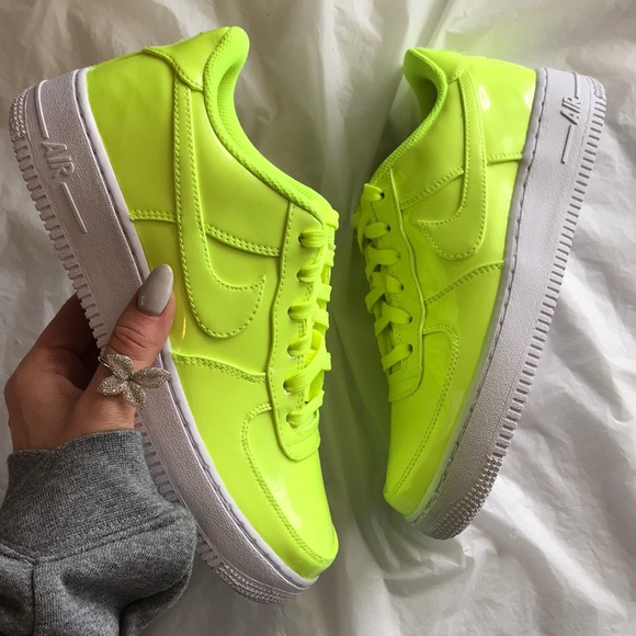 NWT Nike Air Force 1  Rare volt - Picture 5 of 8